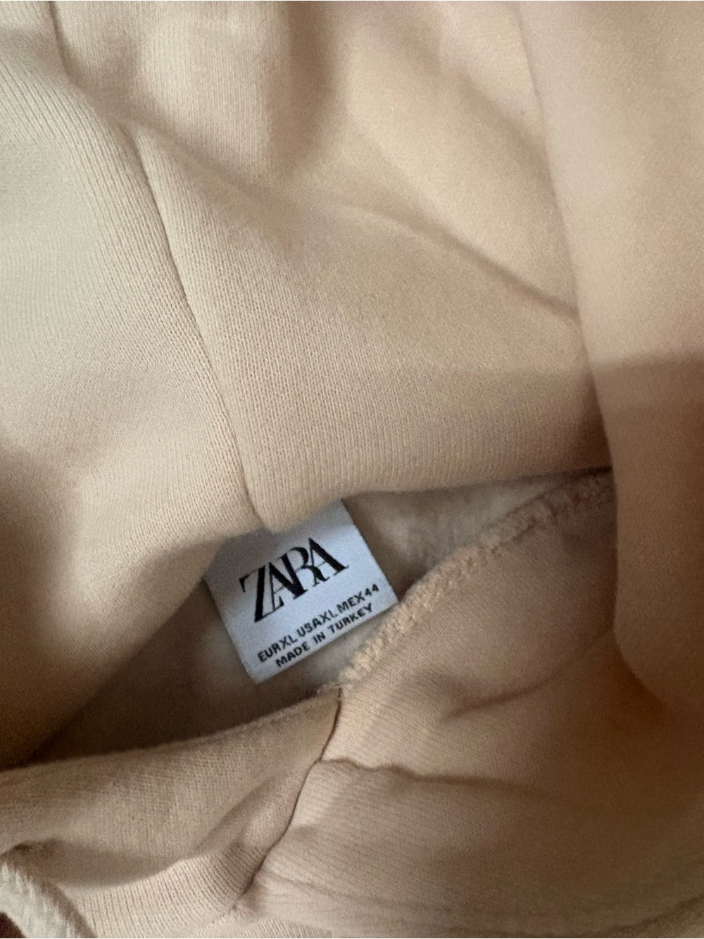 Zara Beige Hoodie with Subtle Cream Tone - Picture 3 of 3